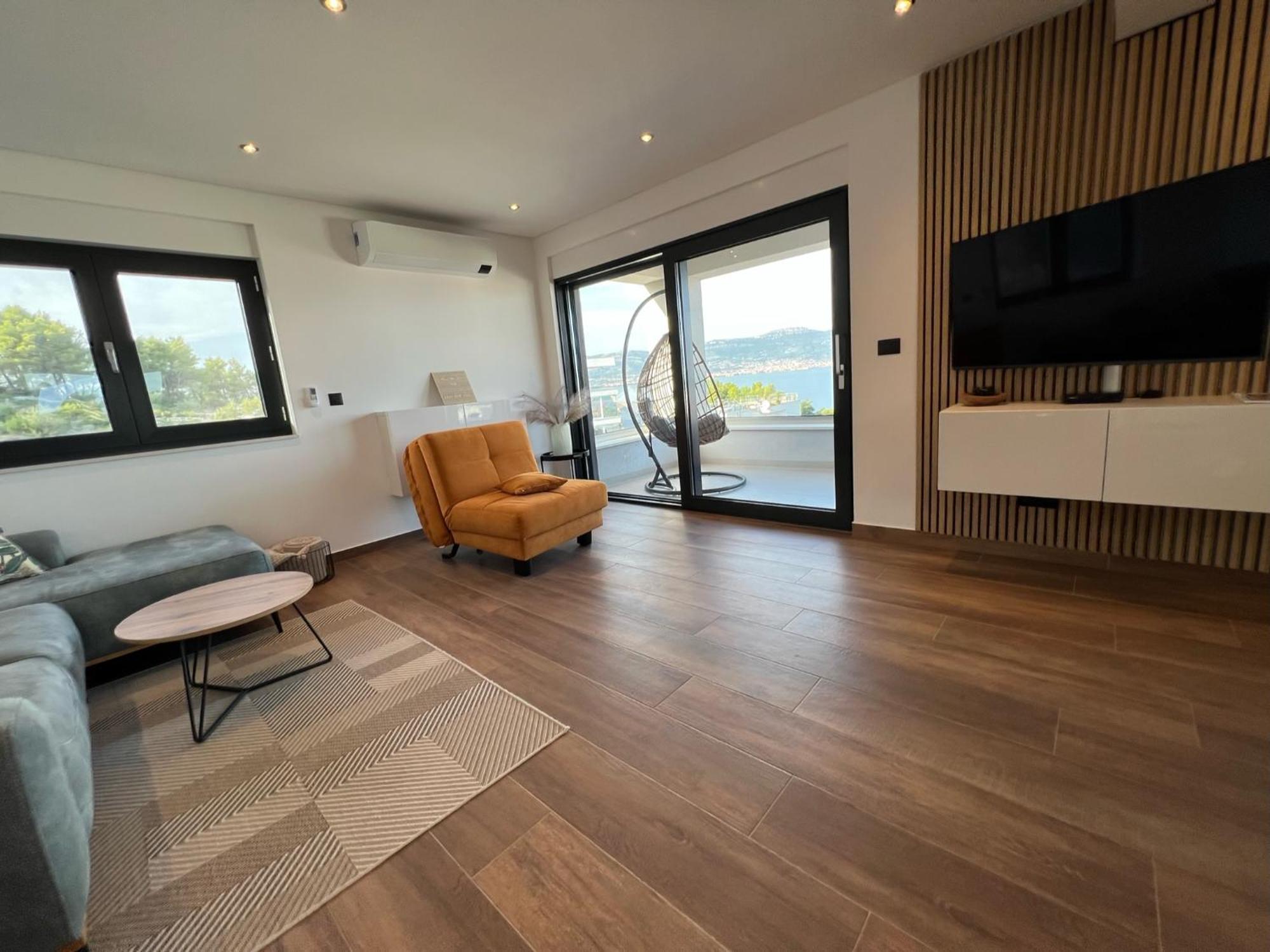 House & Home Slatine Extérieur photo